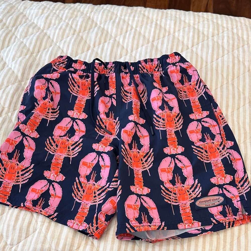 Vineyard Vines Navy Lobster Print Men Shorts